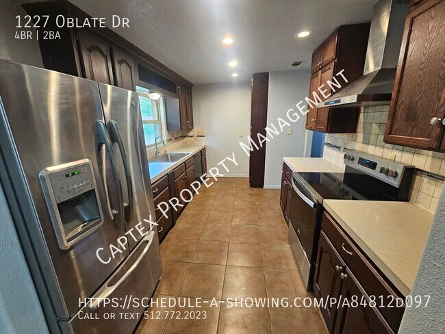 Building Photo - 1227 Oblate Dr