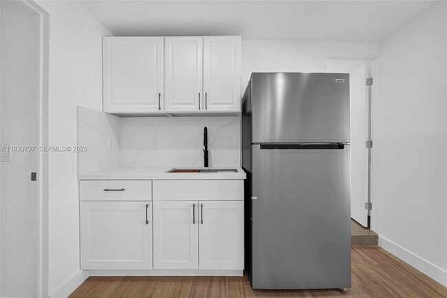 Building Photo - 2419 Coolidge St