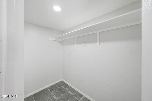 Building Photo - 821 Los Lagos Way