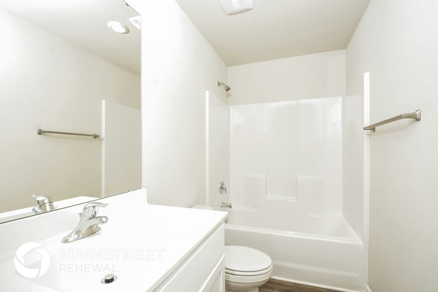 Building Photo - 432 Brisk Dr