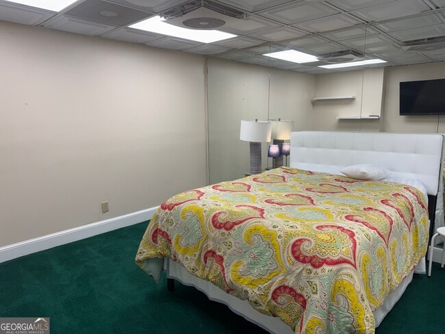 Building Photo - 2091 Emerald Dr