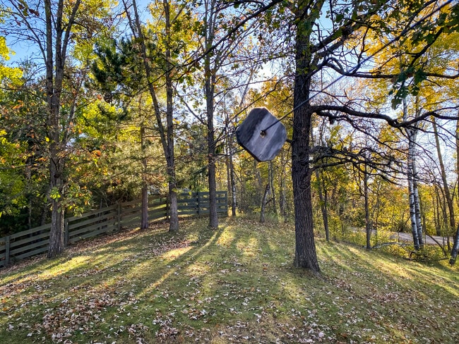 Clothes line - 1606 S Lake Irving Dr SW