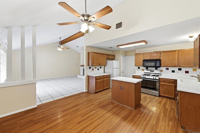 Building Photo - 11931 Bittern Hollow