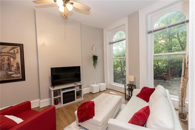 Building Photo - 1736 Nicholson Pl