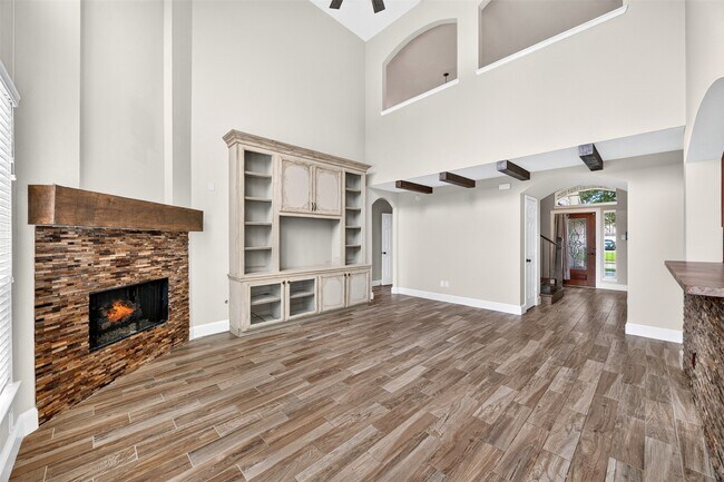 Building Photo - 7603 Kenmark Ln
