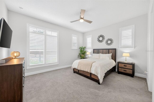 Building Photo - 8809 Laureate Blvd