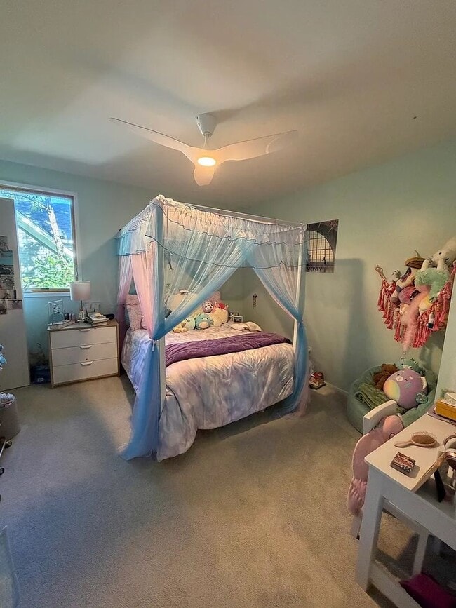 Building Photo - Spacious Pet-Friendly 4BR Home Near Downtown & UVA