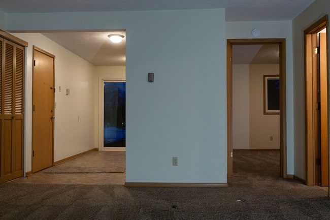 Building Photo - Englewood Manor