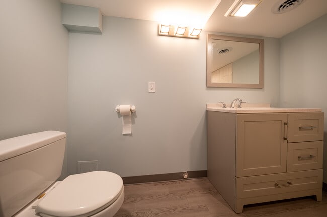 Building Photo - 6045 3rd Ave S