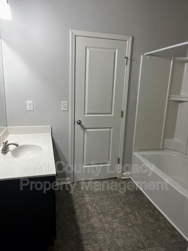 Building Photo - 3102 Avenel Ct