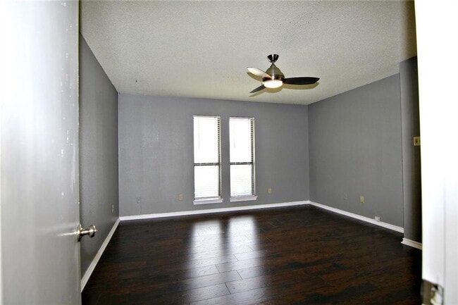 Building Photo - 6601 Colina Ln