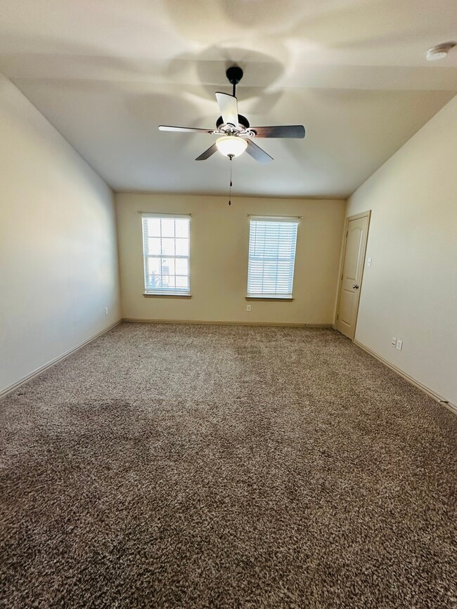 Building Photo - 2249 Salado Dr