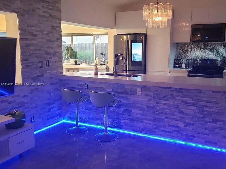 Building Photo - 412 NW 72nd St