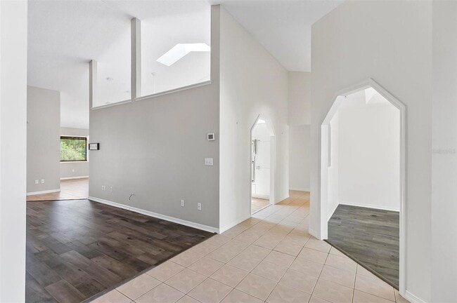 Building Photo - 20 Conley Ct