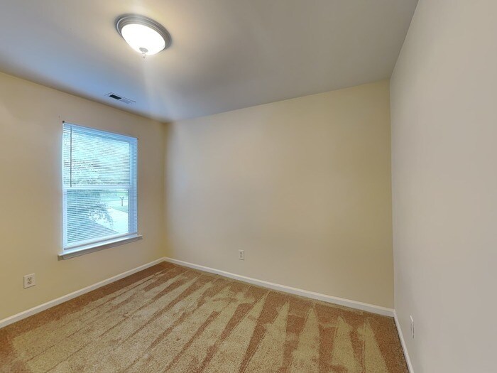 Building Photo - 6265 Branch Hill Cir