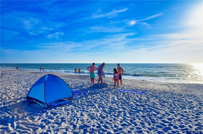 Building Photo - 1100 9th St S