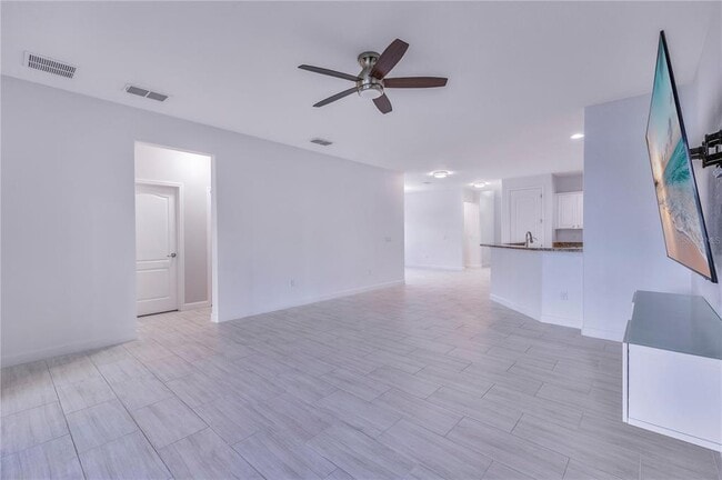 Building Photo - 2151 Crosston Cir