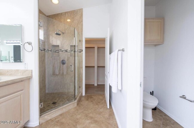 Building Photo - 5536 E Campo Bello Dr