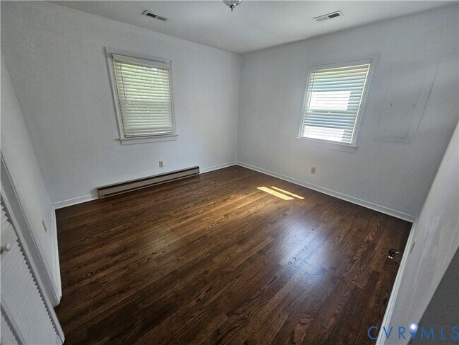 Building Photo - 519 Smith Dr