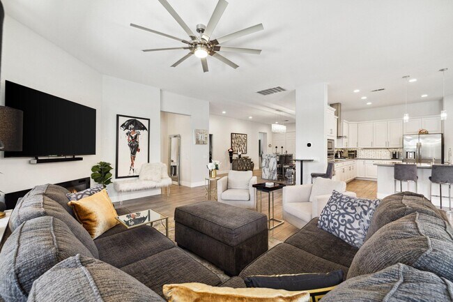 Building Photo - 80149 Royal Birkdale Dr