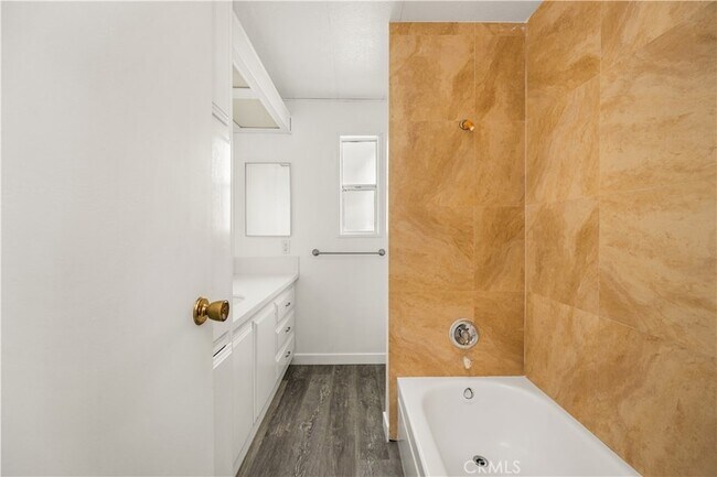 Building Photo - 16444 Bolsa Chica St