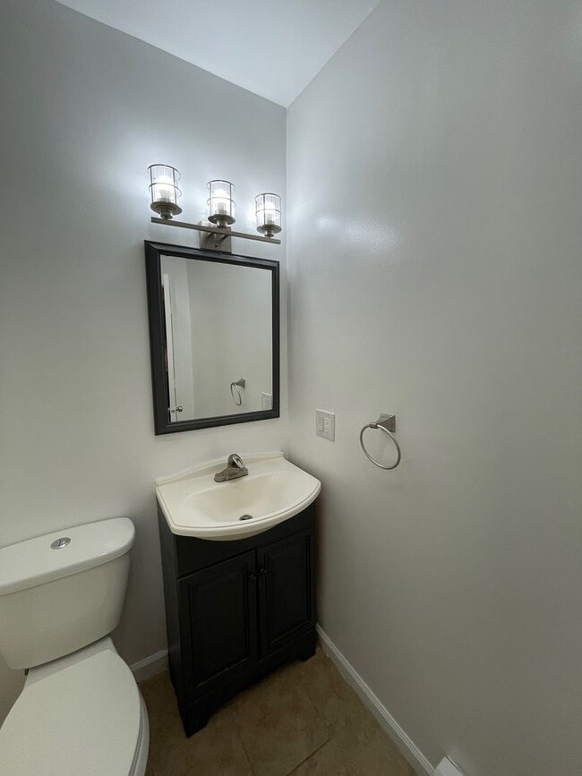 Building Photo - 63 Liberty St