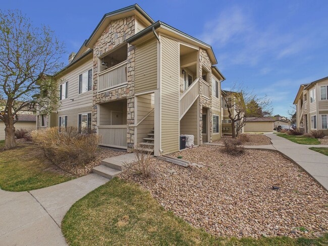 Building Photo - Gated Community with Pool & Clubhouse