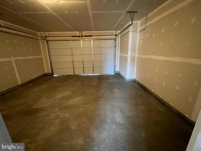 Building Photo - 202 Norland Knoll Dr