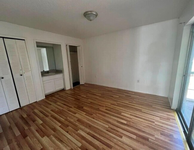 Building Photo - 1109 Woodman Way