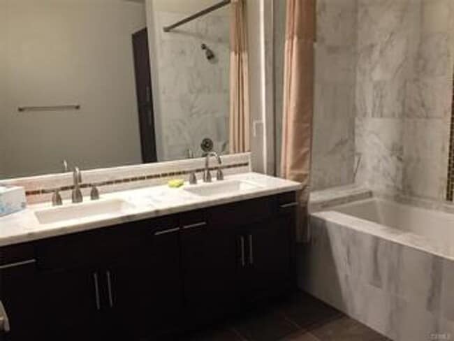 Building Photo - Experience Luxury Living at The Foundry Penthouse Condo!