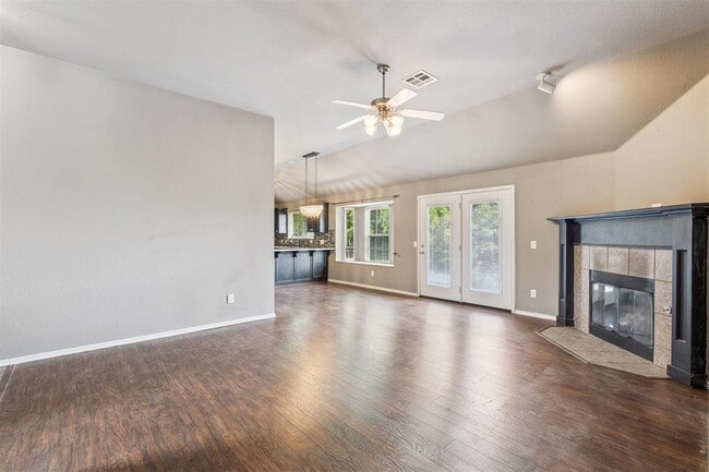 Building Photo - 4508 Applegate Dr
