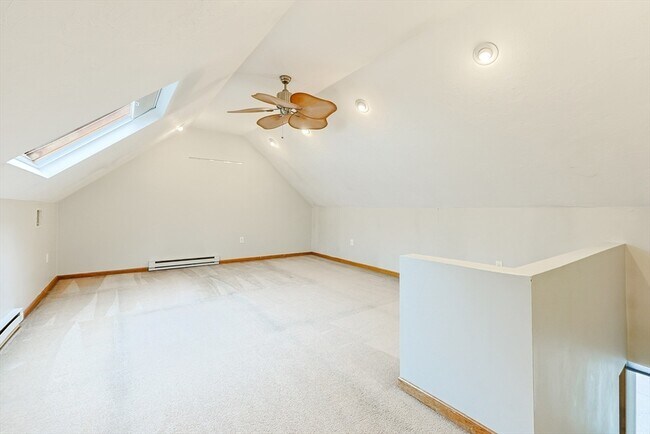 Building Photo - 835 Mt Hope St