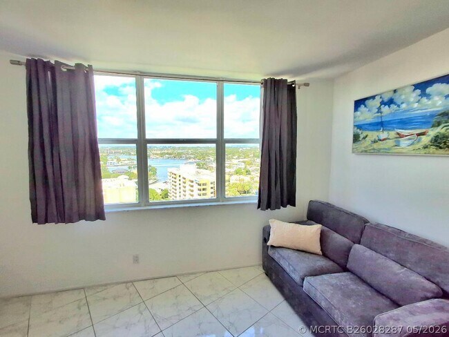 Building Photo - 1340 S Ocean Blvd