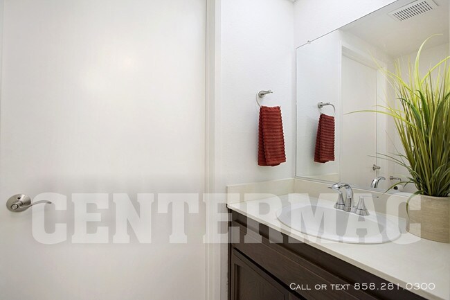 Building Photo - 11816 Bernardo Terrace