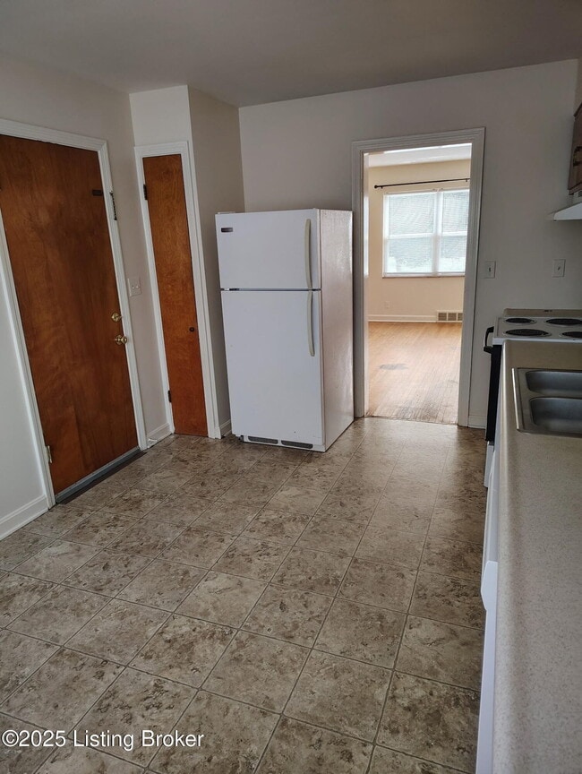 Building Photo - 4225 Norbourne Blvd