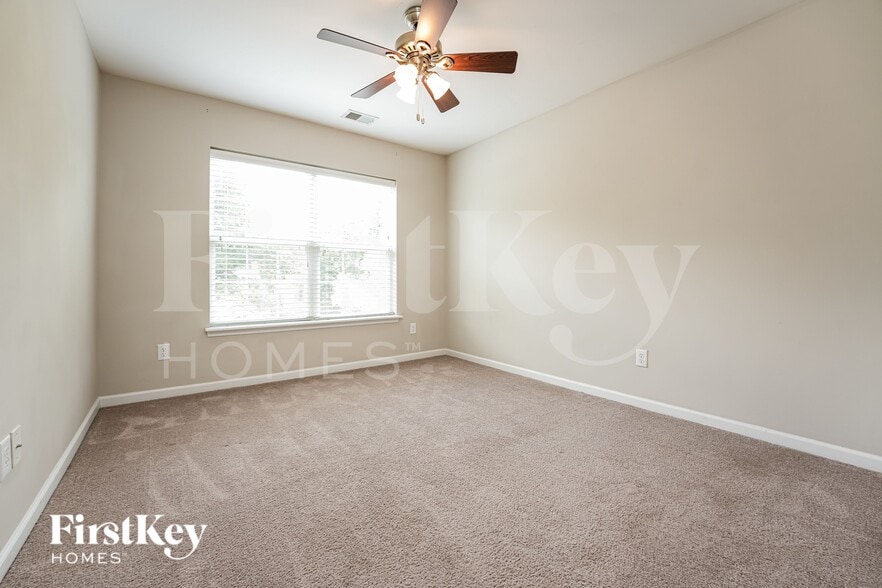Building Photo - 2901 Maybry Dr