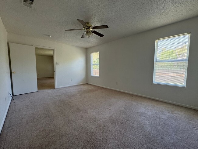 Building Photo - 5903 Medina Dr