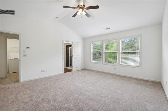 Building Photo - 4950 Hazelwood Dr