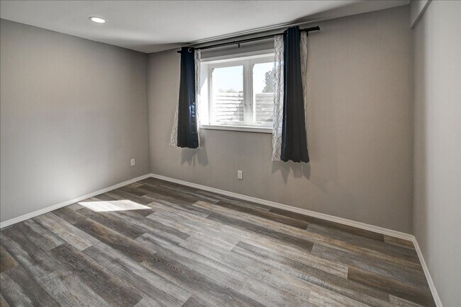 Building Photo - 569 Chad's Crossing