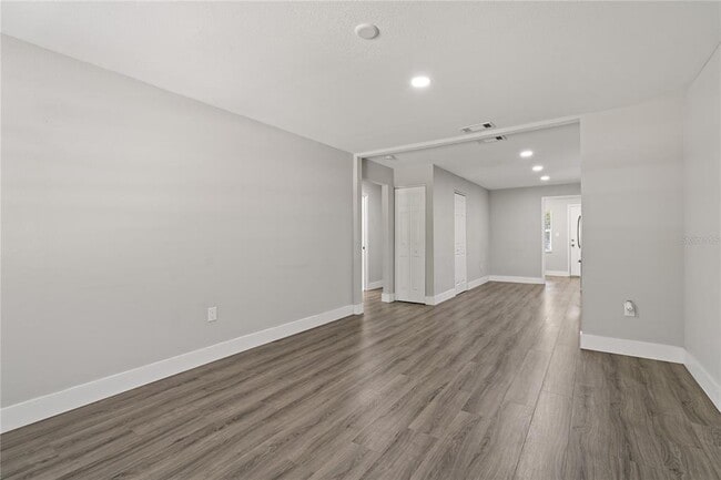 Building Photo - 3810 S Randall St