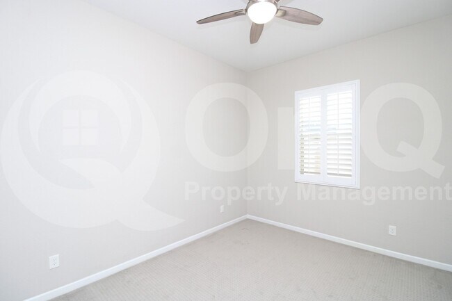 Building Photo - 106 N Bay Dr