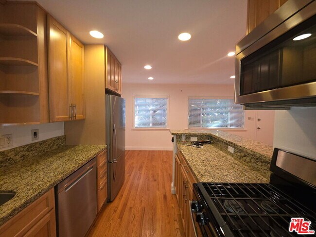 Building Photo - 309 Broadway St