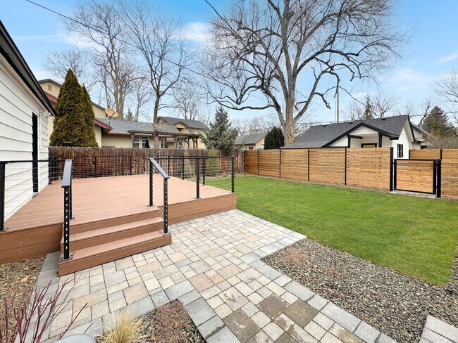 Building Photo - Updated Boise North End Home with Private Balcony, Garage & Easy Access to Trails and Dining