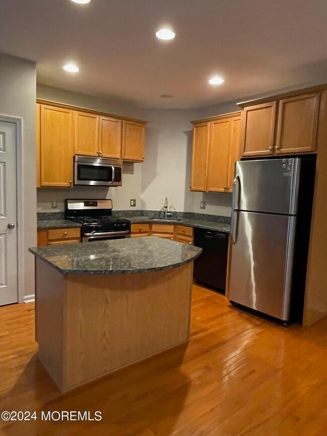Building Photo - 86 Windward Drive