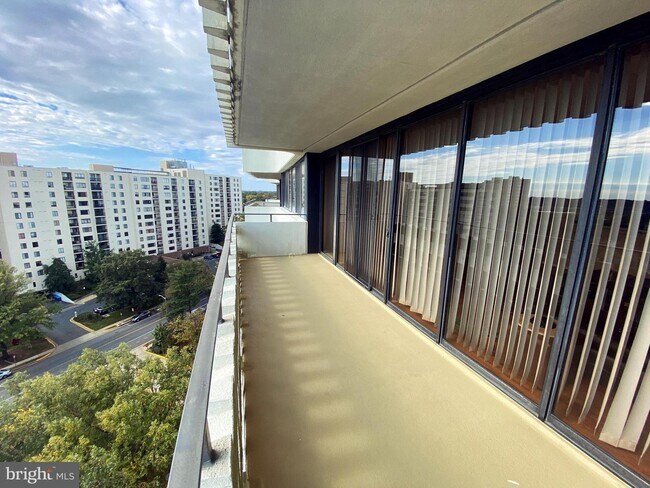 Building Photo - 6301 Stevenson Ave