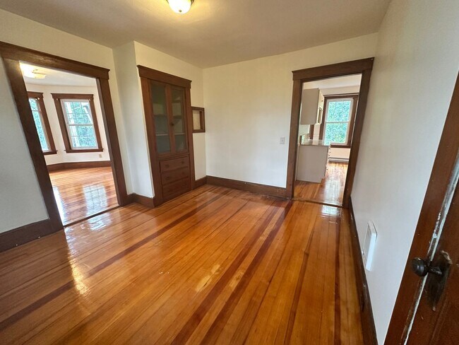 Building Photo - 47-51 Simonds Street