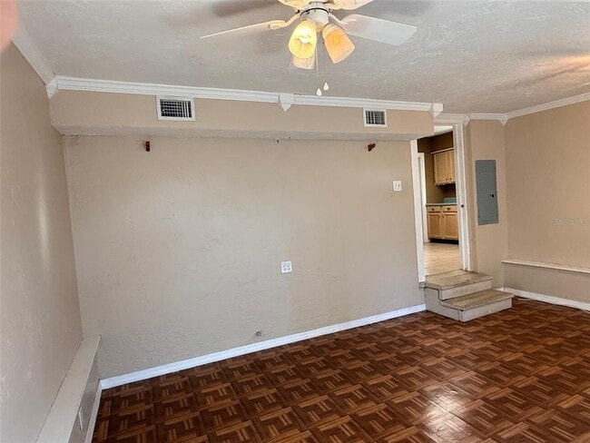 Building Photo - 1908 20th Ave N