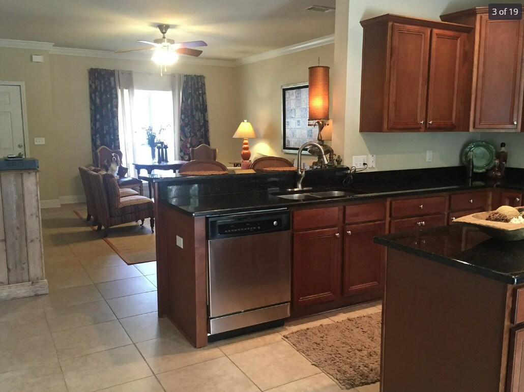 Building Photo - 46 Beacon Point Dr