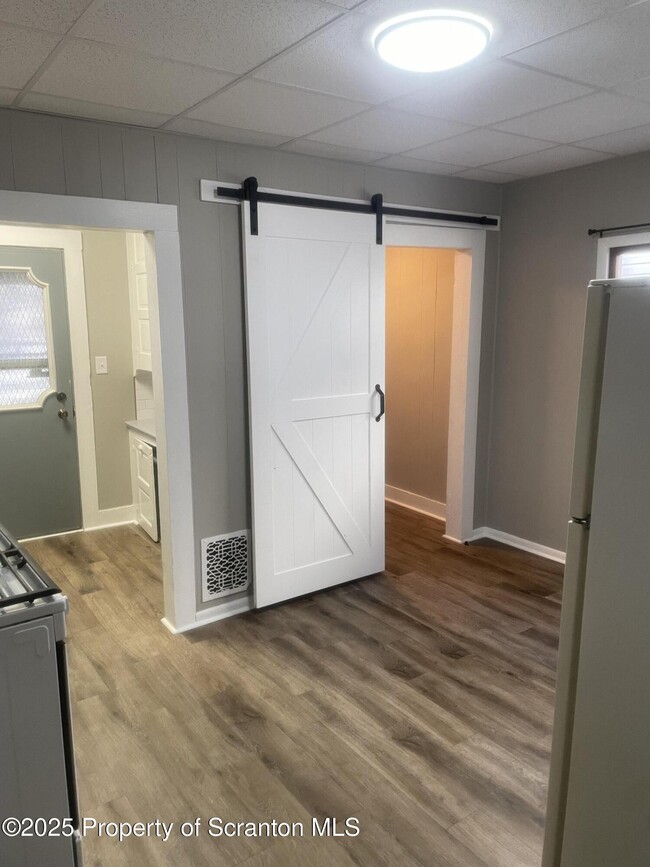 Building Photo - 2303 Boulevard Ave