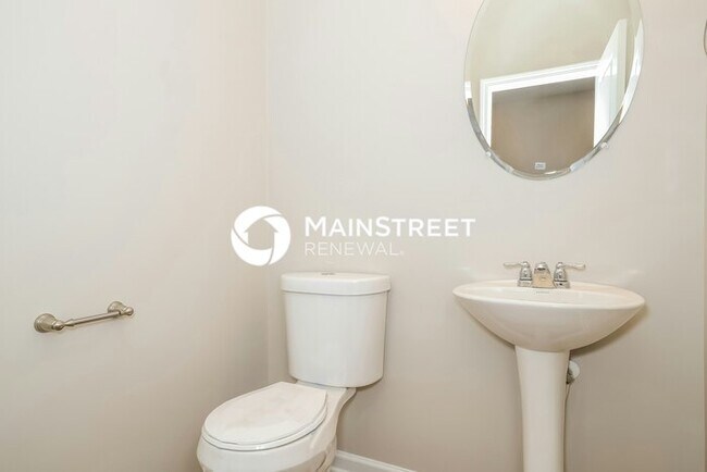 Building Photo - 4 Bedroom Pet-Friendly Home in Locust Grove, GA with Main Street Renewal
